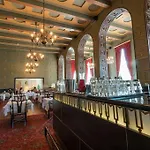 Radisson Blu Grand Tammer فندق 4*