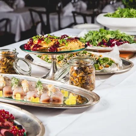 Ξενοδοχείο Radisson Blu Grand Tammer 4*
